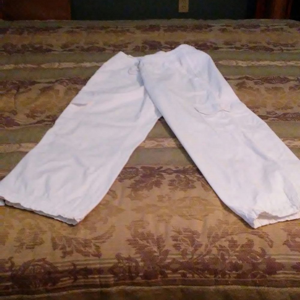 Liz Claiborne White Docker Pants